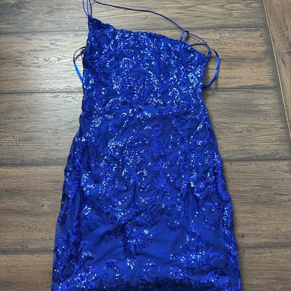 Elegant Blue Sequin Dress